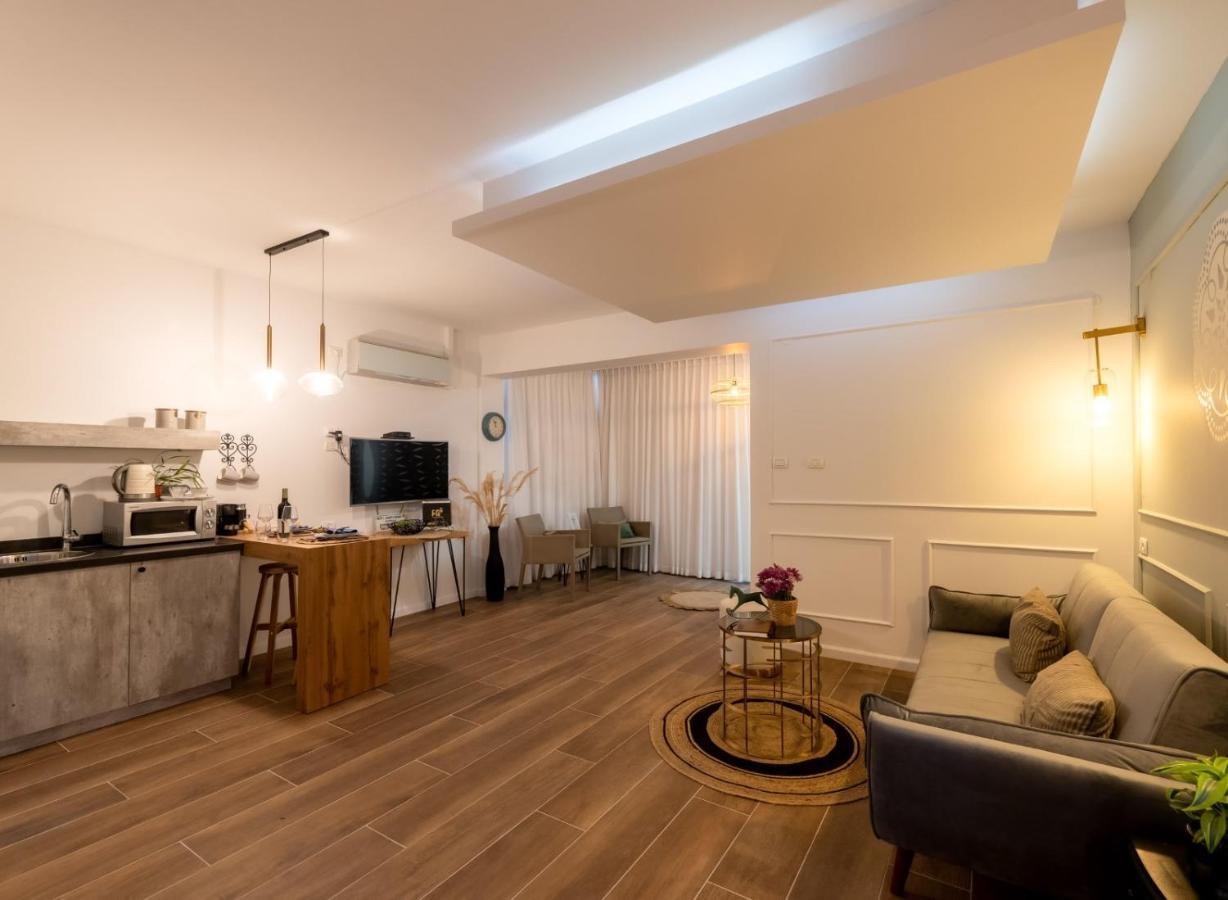 אוסנתה סוויטת בוטיק עם בריכה פרטית Kefar Weradim Exterior foto