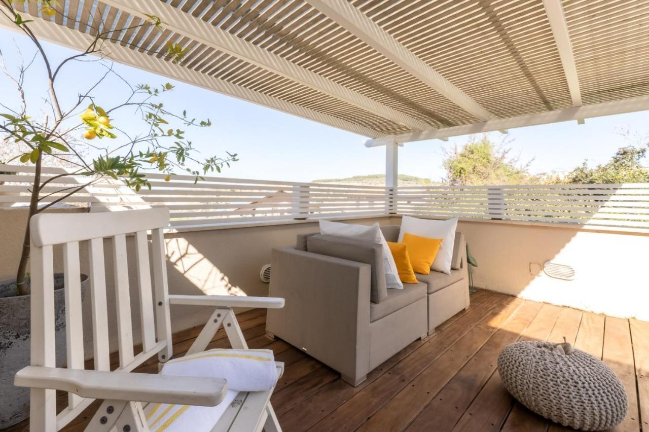 אוסנתה סוויטת בוטיק עם בריכה פרטית Kefar Weradim Exterior foto